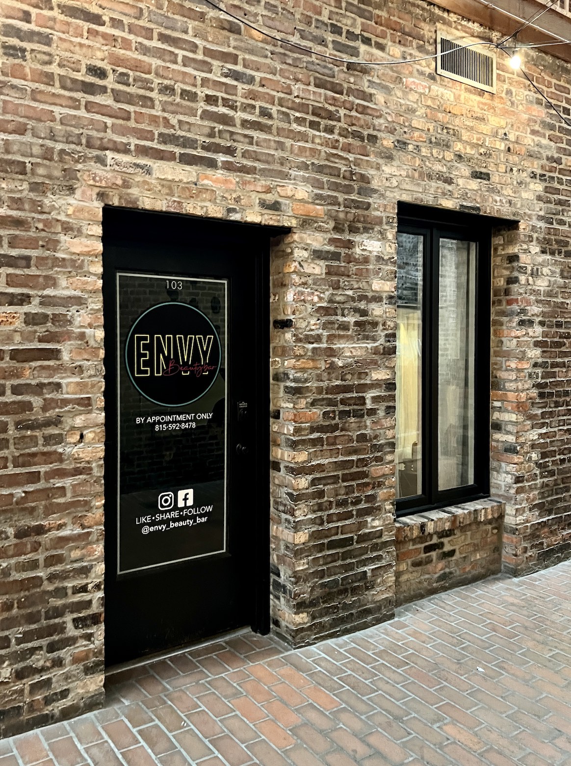 Envy Beauty Bar Opens in Downtown Kankakee